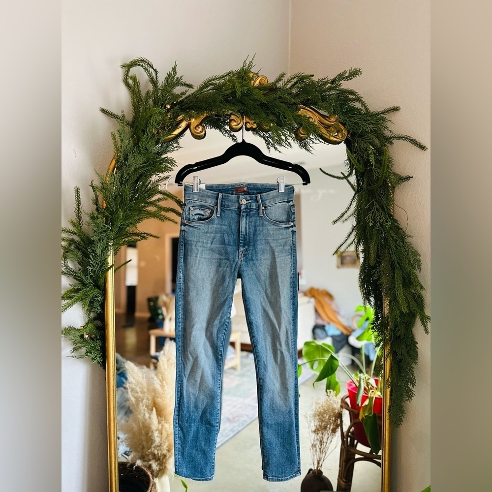 Mother denim looker crop a side of rice and beans jeans size 27